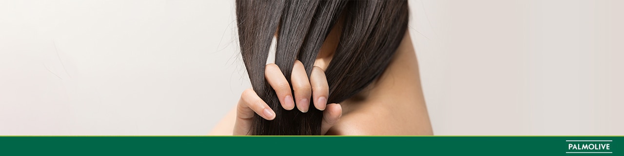 Mulher com cabelo quebrado