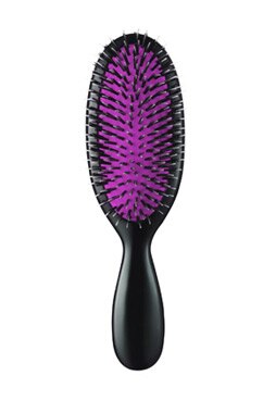 Escova mais curta e menor para cabelo curto